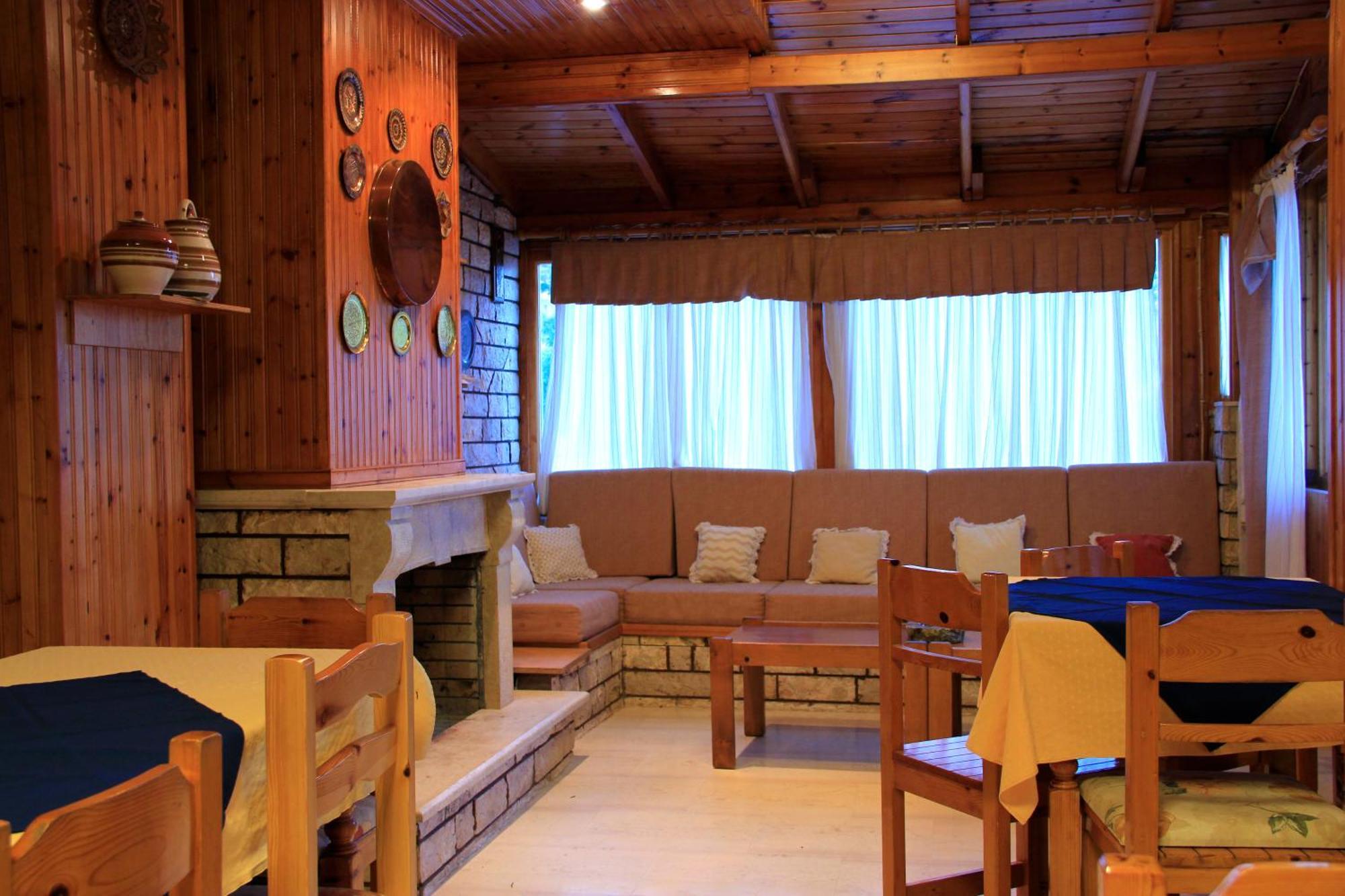 Hotel Galaxias Agioi Pandes Exterior photo