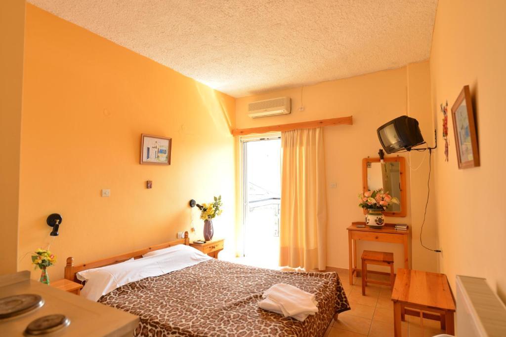 Hotel Galaxias Agioi Pandes Room photo